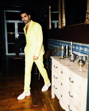 Duarte Gomes Instagram - Yellow is the new black. 
@vogueportugal iconic party.