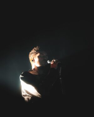 Duncan Laurence Instagram - Tour Q&A! Ask me anything!👇🏻