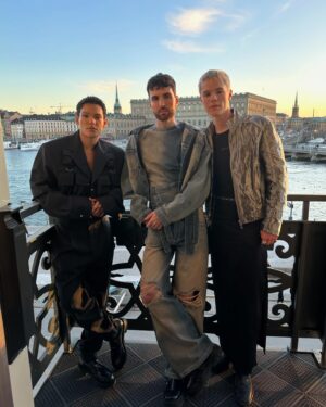Duncan Laurence Instagram - Thank you @netflix for inviting me. @officialomar @edvinrydings I’m so happy I finally met you two in person. Both of you are absolutely amazing. I’m so happy and honored Young Royals used Arcade in that heartbreaking scene (ep 5, season 3 if you’re curious but pls do watch the whole things cause it’s just so beautiful). ❤️