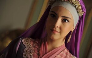 Duygu Gürcan Instagram - 👀⁉
📸: @velicetinkayaa
#payitahtabdülhamid #naimesultan