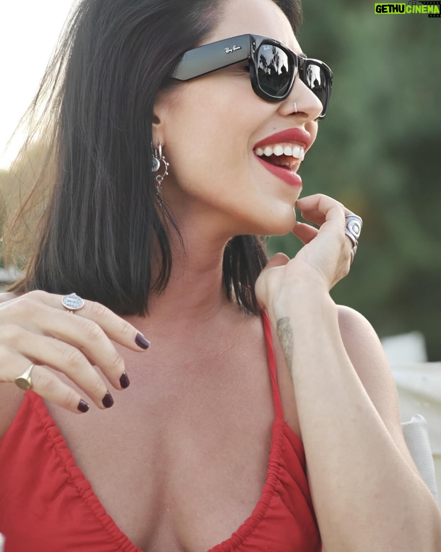 Duygu Şen - 7.9K Likes - The Lady in Red 📸 by @emredolcel