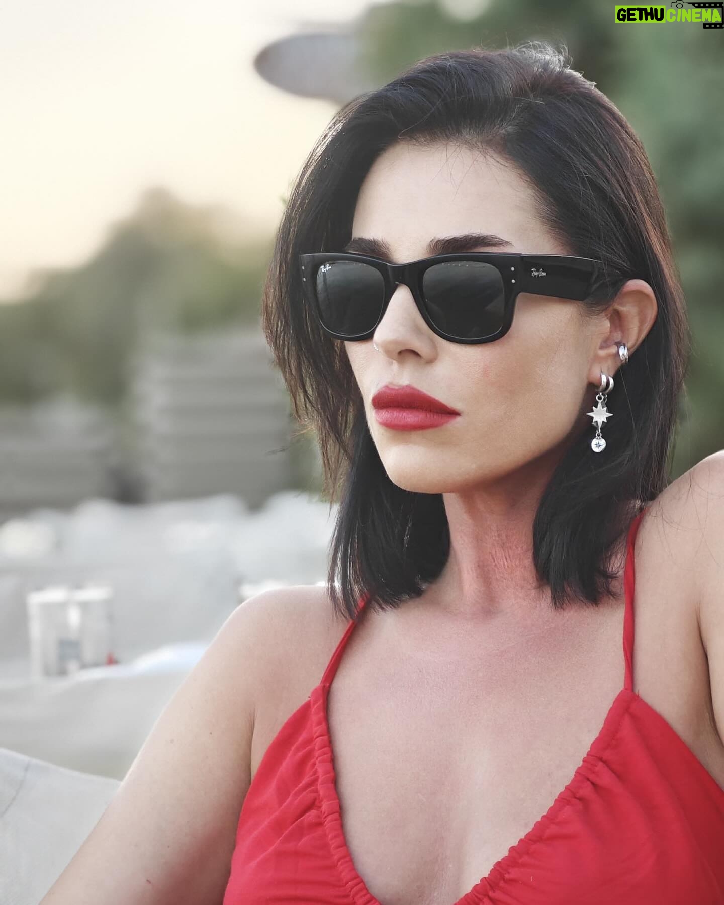 Duygu Şen - 7.9K Likes - The Lady in Red 📸 by @emredolcel