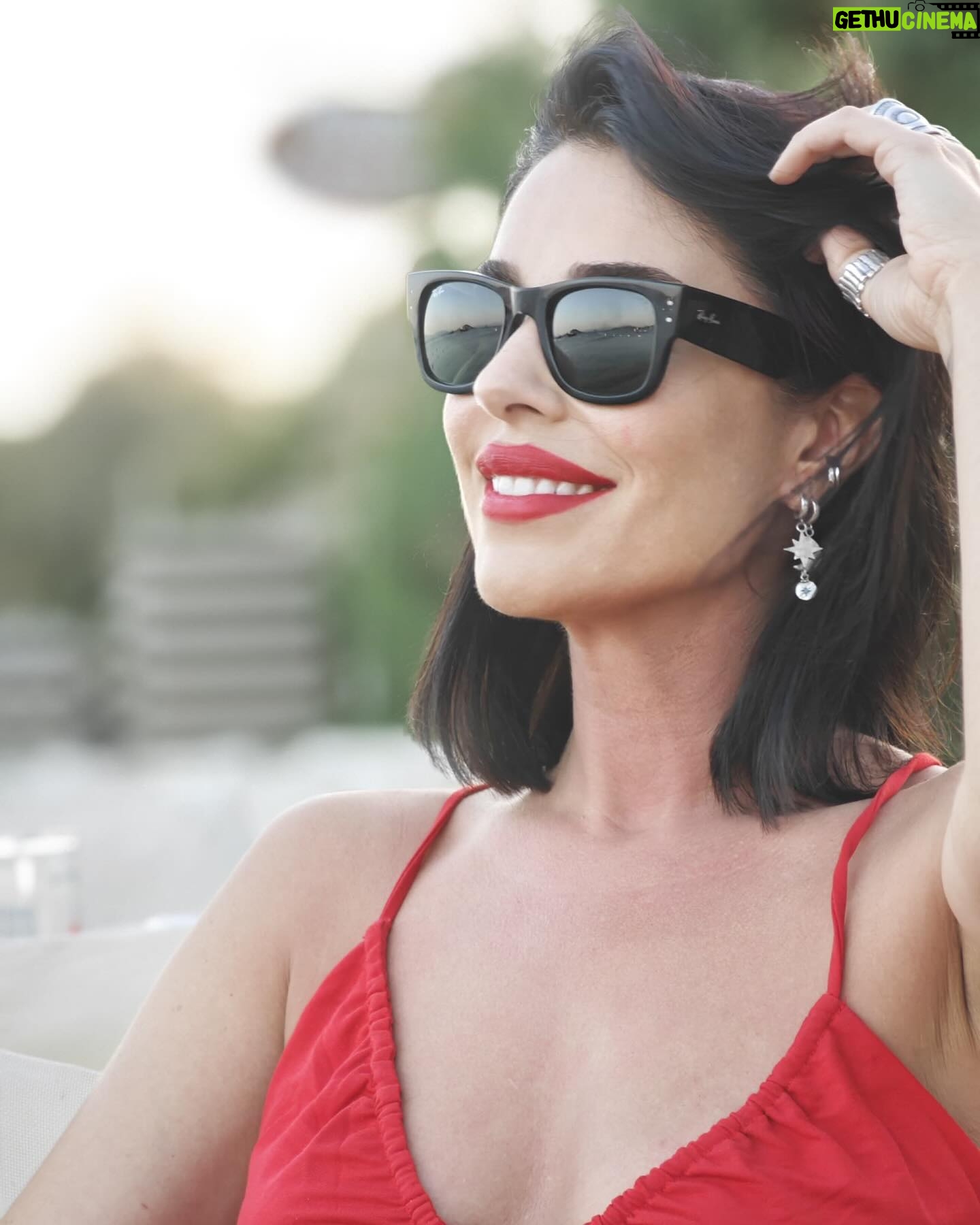 Duygu Şen - 7.9K Likes - The Lady in Red 📸 by @emredolcel