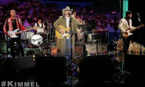 Dwight Yoakam Instagram - Dwight was on @jimmykimmellive yesterday! Check out his performance of ‘Santa Is Back in Town’ on YouTube.

- D Team

#DwightYoakam #KIMMEL
