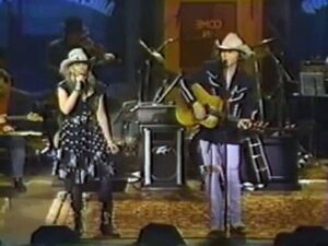 Dwight Yoakam Instagram - Catch Dwight and Emmylou Harris on this week’s Greater Bakersfield! Tune in to Dwight Yoakam & The Bakersfield Beat on @SiriusXM (ch. 349) tonight at 8pm PT / 11pm ET.

- D Team

#dwightyoakam #emmylouharris #greaterbakersfield #dwightyoakamandthebakersfieldbeat