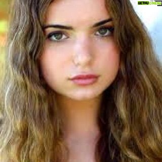 Dylan Gelula - 1.9K Likes -