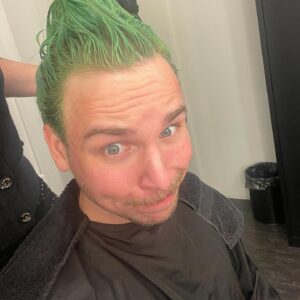 Dylan Haegens Instagram - Mijn haren in 2 maanden tijd.
