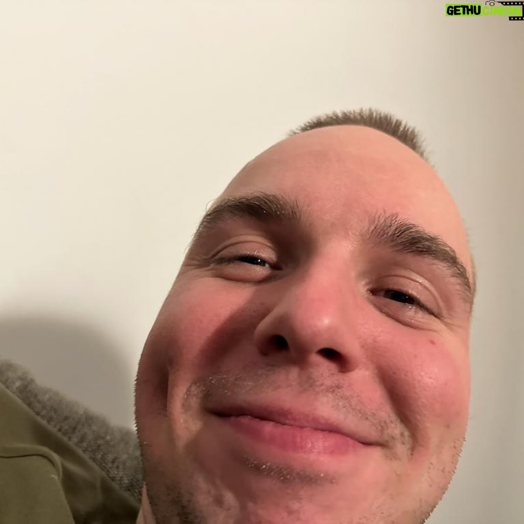 Dylan Haegens - 19.7K Likes - Mijn haren in 2 maanden tijd.
