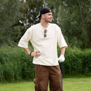 Dylan Haegens Instagram - Mijn hoofd wanneer ik weer geen hole in one heb geslagen ⛳️