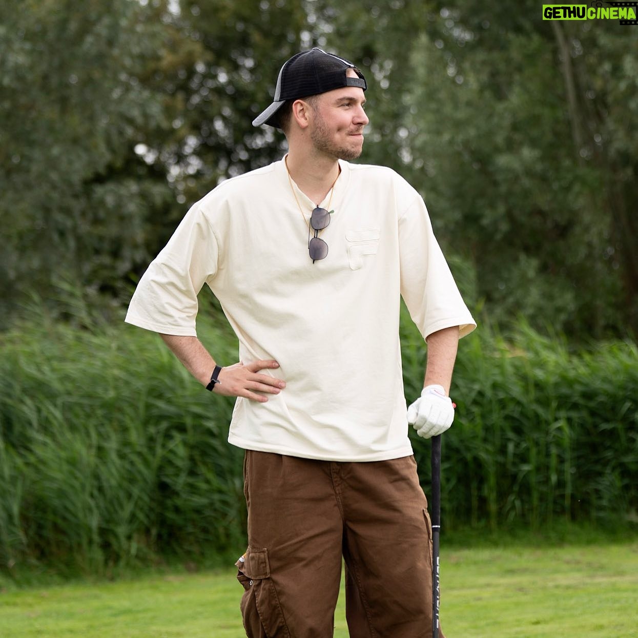 Dylan Haegens - 16.7K Likes - Mijn hoofd wanneer ik weer geen hole in one heb geslagen ⛳️