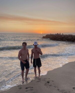 Dylan Kingwell Instagram - México 23 🇲🇽🌅 (pisa con cuidado joven)