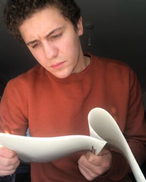 Dylan Llewellyn Instagram - Being #dyslexic, reading scripts and contracts can be overwhelming and I sometimes find difficulty keeping up and understanding. Did you know that just under 2 in 5 (39%) UK adults feel the same when it comes to paperwork? I’m working with @Texthelpers to raise awareness of its campaign #WordsCantHoldUsBack which aims to reveal the literacy challenges people in the UK face day-to-day. For more information about how @Texthelpers can help you, visit: text.help/survey #ad #NationalDyslexiaAwarenessWeek #InternationalDyslexiaAwarenessMonth