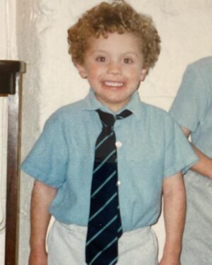 Dylan Llewellyn Instagram - Having dyslexia doesn’t need to be scary if you have the right tools to support you. Throughout my school days, even the simplest homework tasks used to fill me with anxiety in fear of making a spelling or grammar mistake. Did you know that 1/3 of people in the UK felt the same? That’s why I’m working with @texthelpers to raise awareness of its campaign #WordsCantHoldUsBack to highlight the challenges people with literacy needs face and the
support available. Find out more at
text.help/survey
#dyslexiaawarenessweek #ad