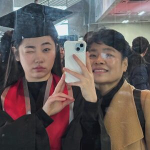 EJ Instagram - 👩🏻‍🎓 201831069 김은지
예쁨 많이 받고 졸업합니다. 고맙습니다, 감사합니다 :)
#dima #동아방송예술대학교 #졸업 #졸업식