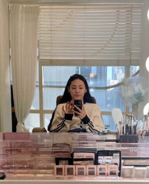 EJ Instagram - 모두 웃어주세요 🤭😆