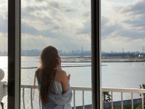EJ Instagram - おはよう ☁️☀️