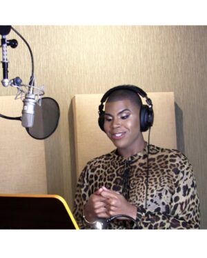 EJ Johnson Instagram - Feeling all the elation feels today as I finally get to announce I’m voicing and bringing to life the character Michael Collins In the proud family louder and prouder on @disneyplus . This character is witty fabulous glamorous and a force to be reckoned as well as unapologetically themselves. All attributes I love to bring to my characters . Thank you @epfarq19 for this amazing opportunity! Get ready to do the most #theproudfamily #louderandprouder #teamthis