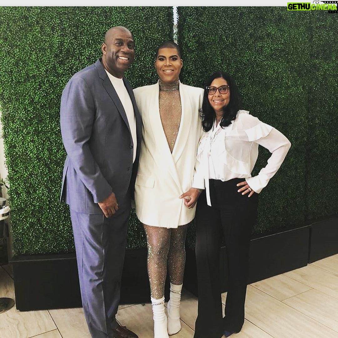 EJ Johnson - 43.1K Likes - Love these people #teamthis