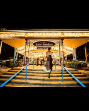 EJ Johnson Instagram - Officially entered my 30s with all my magic and powers activated! I took over @sixflagsmagicmountain for a night of glamour, opulence and magic surrounded by friends, family and love for my birthday extravaganza. It was the most incredible evening so I already this new chapter will be all of that and more. The queen hath arrived 👸🏾 #teamthis