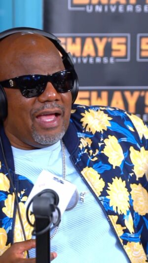 Earthquake Instagram - Picturing @THEREALEARTHQUAKE walking round wearing a steering wheel as a chain is a crazy image 🤣🤣

Link in bio for full interview 
❔ @thehappyhourwhb 
🎥 @iamtydavis 

#SwaysUniverse #SwayIntheMorning #Earthquake #DonnellRawlings #comedy #comedian