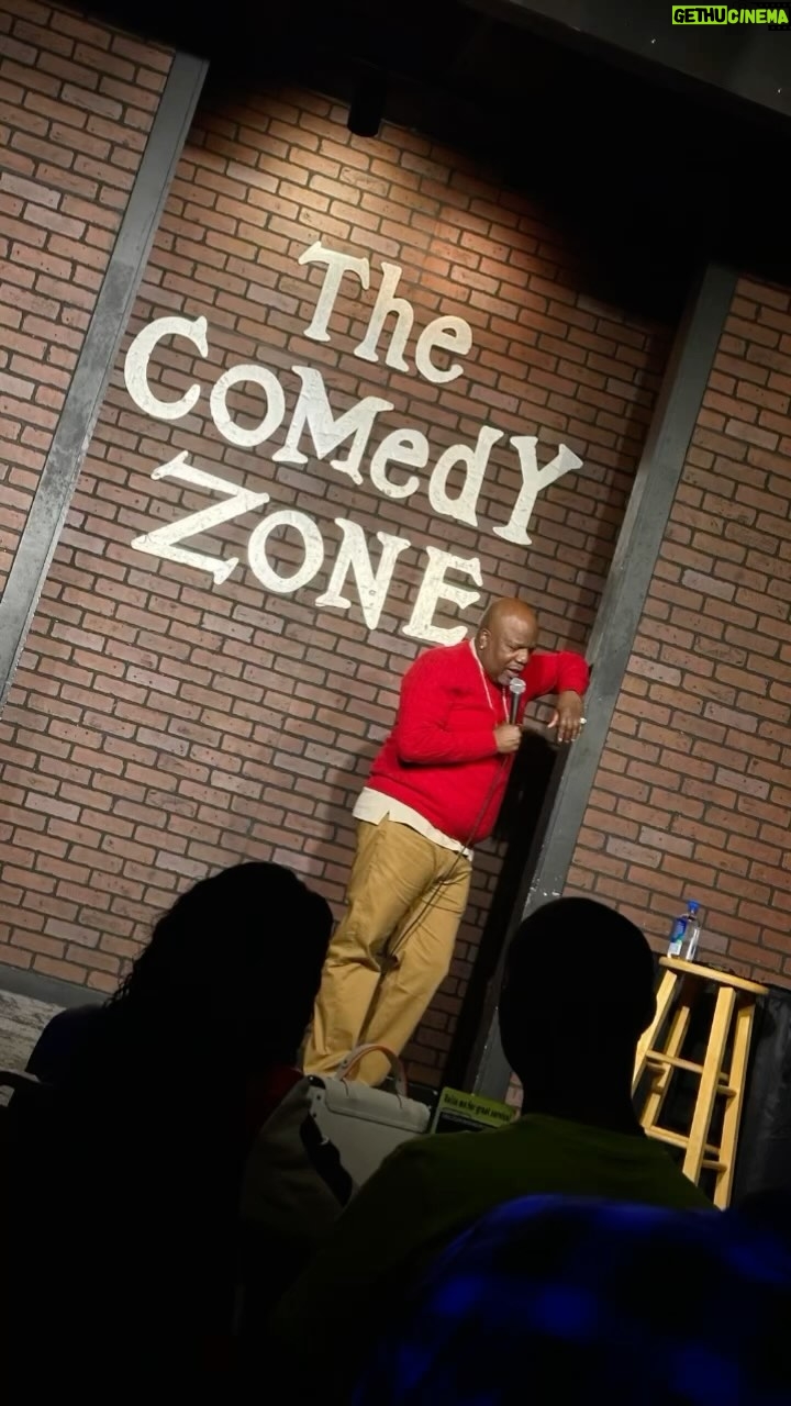 Earthquake - 458 Likes - If don't nobody F wit ya boi JACKSONVILLE do and I'm forever grateful 🙏🏾 Thank You to my day 1's 🤜🏾🤛🏾 for your continued support and much love to the staff @comedyzonejax Dope weekend 🫡
-----------------------------------
Up Next..
THIS Friday, March 29th "Bakersfield Fox Theater" 8pm ⌚
TICKETS available at
www.TheBakersFieldFox.com or by calling the box office at 👉🏾👇🏾661-324-1369 📱❕