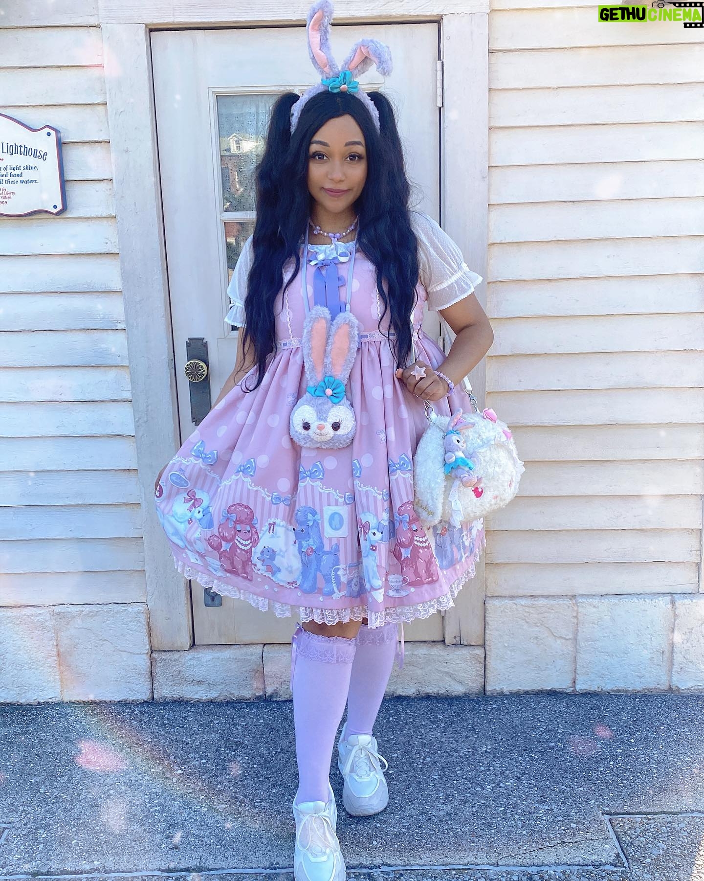 Ebony Bowens - 217 Likes - Stella Lou coord at Tokyo DisneySea 💜 I haven’t been since 2019 so it was nice to see new and different things as well as things I loved before 🤍
#eglcommunity #kawaiifashion #angelicpretty #tokyodisneysea #stellalou #blacklolita