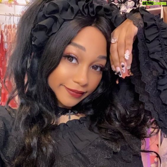 Ebony Bowens - 460 Likes - HAPPY BIRTHDAY TO MEEEE 🥳🎂🎉🎁
Today’s 13 hour subathon stream on Twitch was a massive success and we smashed all the goals! Thank you ♥️
Birthday gift wishlist in bio 😇
Or tips / donations via Ko-Fi in bio too 🥰
Wearing @atelier_pierrot 💋
🖤✨🖤✨🖤✨🖤✨🖤✨🖤✨🖤✨🖤
#eglcommunity #atelierpierrot_style #atelierpierrot #blacklolita #jfashion #eglfashion #goth #lolitasofinstagram #elegantgothiclolita