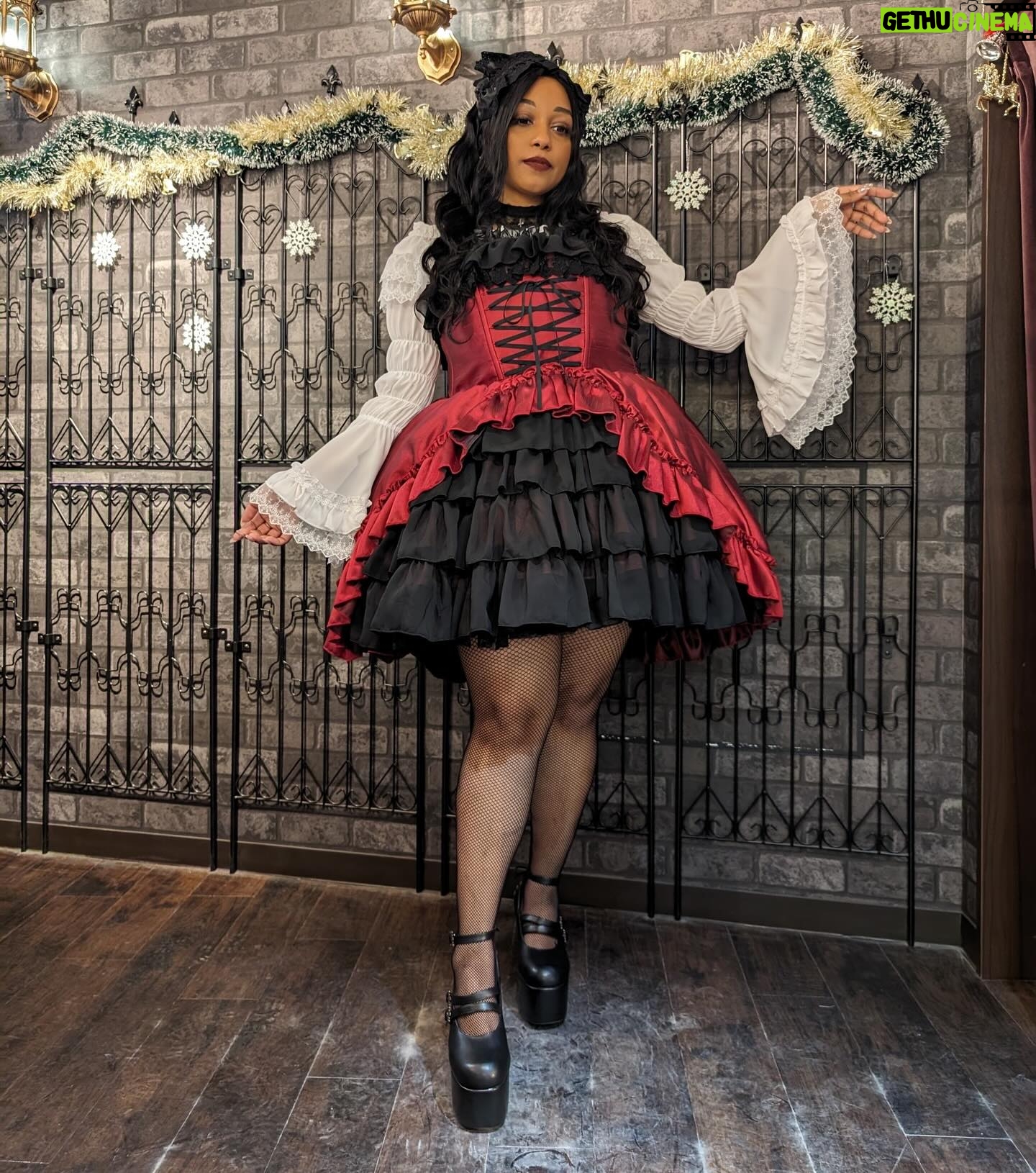 Ebony Bowens - 282 Likes - Thank you so much @atelier_pierrot @atelier_pierrot_english for having me model the Bustle Corset JSK ♥️ Really liked how these photos came out! I can’t decide which color I like the best! モデルさせていただきました🤍 ありがとうございました!🥀
The Japanese elegant gothic lolita fashion community usually doesn’t see someone like me representing brand clothing for lolita. As someone who’s loved egl fashion for almost 20 years, I cannot tell you how proud I am to be a full figured, plus size, thicc, whatever adjective you like to use (lol) black woman modeling for a lolita brand in Japan. This is the type of representation I would’ve loved to see as a child, but sometimes you gotta be the change you wanna see! 💕
Thank you to all the hardworking Japanese and non-Japanese staff at Atelier Pierrot for making the investment and effort to produce high quality lolita fashion clothing in plus sizes. Egl should be for everyone to enjoy regardless of size, race, gender, height, etc. They are taking small steps everyday in the right direction 🖤
#eglcommunity #eglcoord #eglfashion #gothlolita #atelierpierrot #atelierpierrot_style #blacklolita #plussizelolita #harajukufashion #kawaiifashion #jfashion #ロリータ #ロリィタ #ゴシックロリータ #プラスサイズロリータ #プラスサイズロリィタ #アトリエピエロ