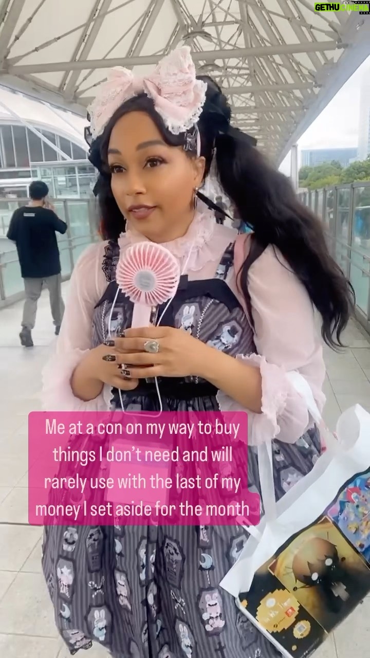 Ebony Bowens - 1.1K Likes - This can’t just be me 🤪
#lolitafashion #eglcommunity #angelicpretty #animecon #animeconvention #blacklolita