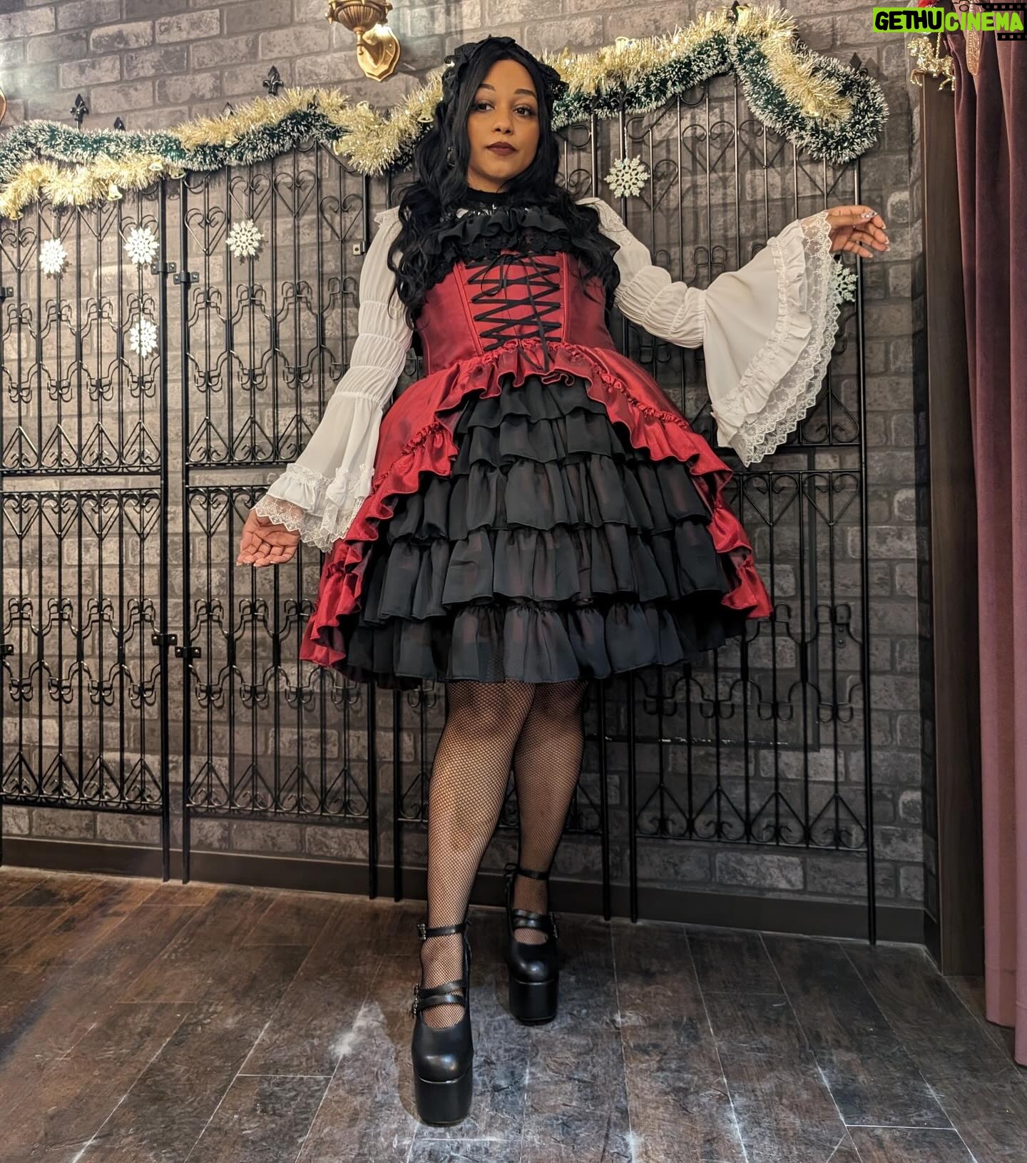 Ebony Bowens - 282 Likes - Thank you so much @atelier_pierrot @atelier_pierrot_english for having me model the Bustle Corset JSK ♥️ Really liked how these photos came out! I can’t decide which color I like the best! モデルさせていただきました🤍 ありがとうございました!🥀
The Japanese elegant gothic lolita fashion community usually doesn’t see someone like me representing brand clothing for lolita. As someone who’s loved egl fashion for almost 20 years, I cannot tell you how proud I am to be a full figured, plus size, thicc, whatever adjective you like to use (lol) black woman modeling for a lolita brand in Japan. This is the type of representation I would’ve loved to see as a child, but sometimes you gotta be the change you wanna see! 💕
Thank you to all the hardworking Japanese and non-Japanese staff at Atelier Pierrot for making the investment and effort to produce high quality lolita fashion clothing in plus sizes. Egl should be for everyone to enjoy regardless of size, race, gender, height, etc. They are taking small steps everyday in the right direction 🖤
#eglcommunity #eglcoord #eglfashion #gothlolita #atelierpierrot #atelierpierrot_style #blacklolita #plussizelolita #harajukufashion #kawaiifashion #jfashion #ロリータ #ロリィタ #ゴシックロリータ #プラスサイズロリータ #プラスサイズロリィタ #アトリエピエロ