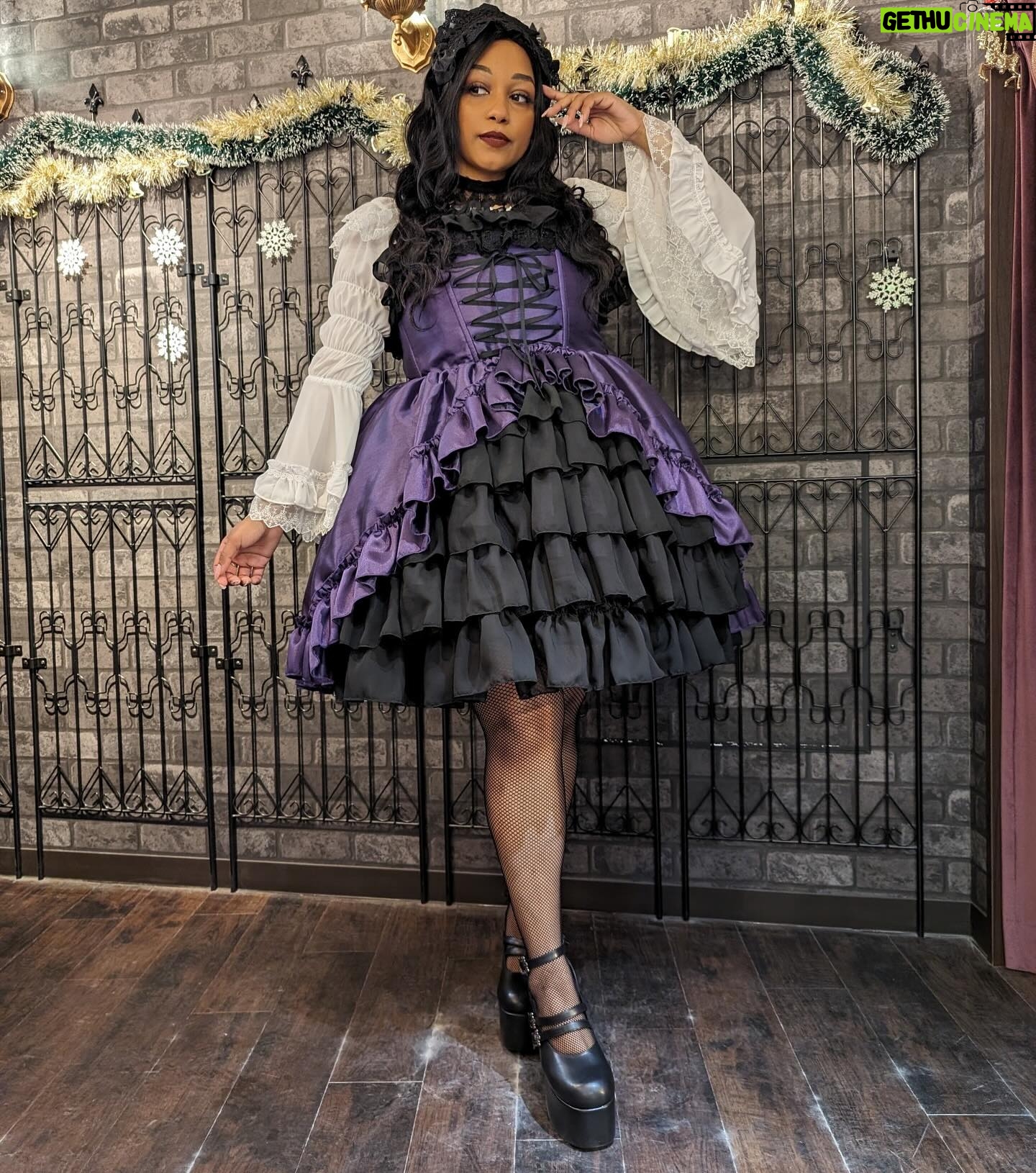 Ebony Bowens - 282 Likes - Thank you so much @atelier_pierrot @atelier_pierrot_english for having me model the Bustle Corset JSK ♥️ Really liked how these photos came out! I can’t decide which color I like the best! モデルさせていただきました🤍 ありがとうございました!🥀
The Japanese elegant gothic lolita fashion community usually doesn’t see someone like me representing brand clothing for lolita. As someone who’s loved egl fashion for almost 20 years, I cannot tell you how proud I am to be a full figured, plus size, thicc, whatever adjective you like to use (lol) black woman modeling for a lolita brand in Japan. This is the type of representation I would’ve loved to see as a child, but sometimes you gotta be the change you wanna see! 💕
Thank you to all the hardworking Japanese and non-Japanese staff at Atelier Pierrot for making the investment and effort to produce high quality lolita fashion clothing in plus sizes. Egl should be for everyone to enjoy regardless of size, race, gender, height, etc. They are taking small steps everyday in the right direction 🖤
#eglcommunity #eglcoord #eglfashion #gothlolita #atelierpierrot #atelierpierrot_style #blacklolita #plussizelolita #harajukufashion #kawaiifashion #jfashion #ロリータ #ロリィタ #ゴシックロリータ #プラスサイズロリータ #プラスサイズロリィタ #アトリエピエロ