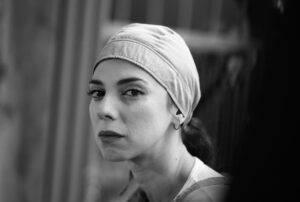 Ebru Ünlü Instagram - • mezarlarınıza tüküreceğim •