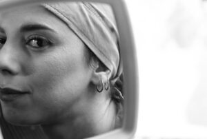 Ebru Ünlü Instagram - • mezarlarınıza tüküreceğim •