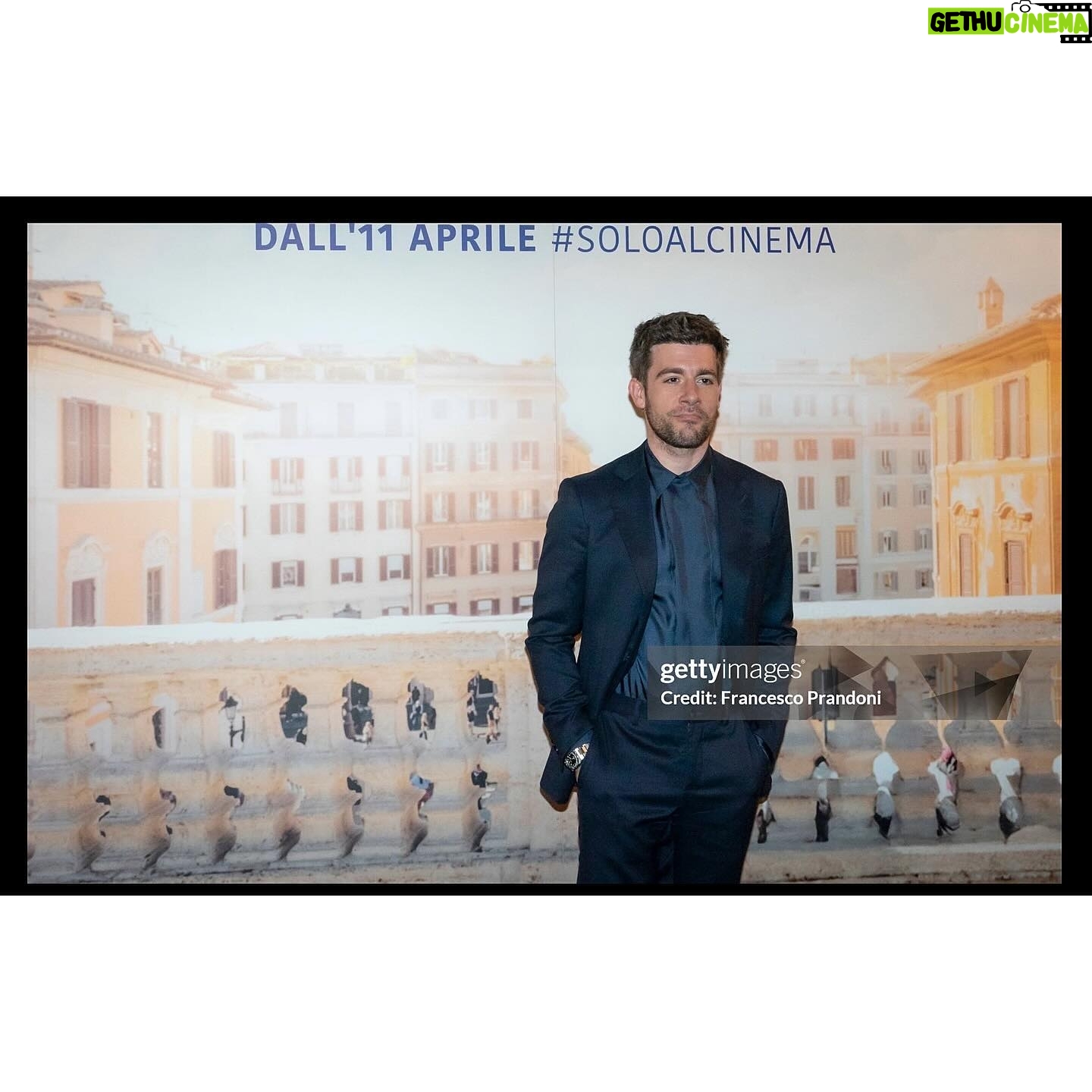 Ed Hendrik - 1.2K Likes - anteprima Milanese per “FLAMINIA”🩷
perché non si dica che facciamo ridere, piangere e riflettere solo a Roma Nord @michelagiraud
dall’11 Aprile #soloalcinema 🍿
grazie ✨
@giorgioarmani @stellagiannetti
&
@churchs @flaviocer