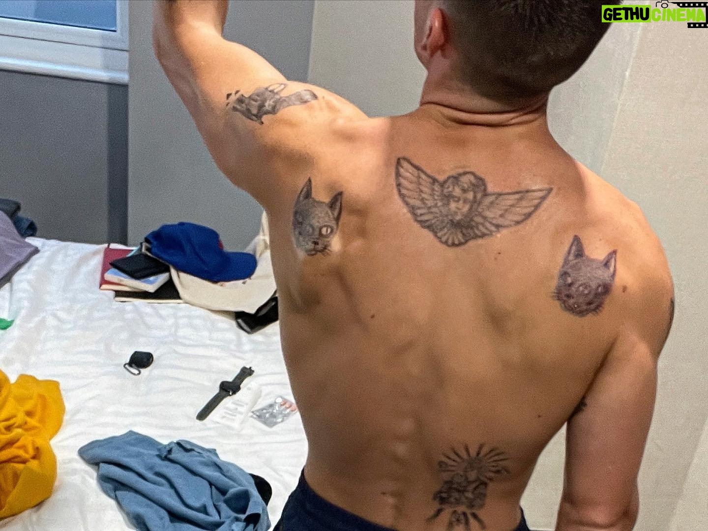 Ed Hendrik - 1.9K Likes - inked
#whenigrowup