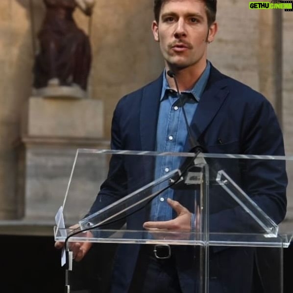 Ed Hendrik - 2.4K Likes - 🇪🇺 “Essere cittadini europei è un privilegio e una responsabilità che va esercitata”
Edoardo Purgatori è un ragazzo dell’Europa: è nato a Roma, ha vissuto in Germania e studiato in Inghilterra.
Ascolta il suo messaggio in vista delle prossime elezioni #europee2024 e #UsailTuoVoto l’8 e il 9 giugno 🗳️
@ed_purgatori