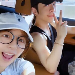 Edan Lui Instagram - .
和妹豬拍了半天拖👫🏻🍿🍨💖😘
@luiwaiyu_1030