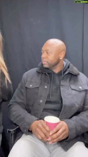 Eddie Jackson Instagram - 5:30am comes quick on set. @marielmarinomakeup got ya boy looking like I got a solid 8 hours last night. Not even close! 😂New day same smile though. #blessed #setlife