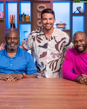 Eddie Jackson Instagram - I’ve done more shows on @foodnetwork than I can count and I’m thankful for each and every one. But when I tell y’all doing this show with my pops was the highlight of my life! Having the opportunity to work with my dad for a couple days was priceless!!! With that being said my dad is a damn fool 🤣🤣 definitely where I get it from! Tune in tonight and watch us do what we do on #battleofthedecades on @foodnetwork 10est/9cst. Old school Vs new school!! Let’s go!!!!!