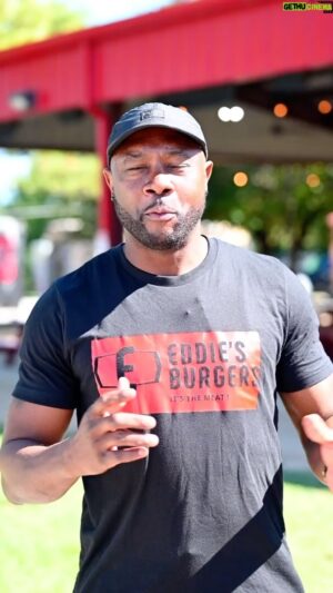 Eddie Jackson Instagram - We had one of my FAVORITE events this past weekend at @rosehillbeer , our 5th Annual #RBGCookoff. 22 teams from around the Houston area came out and cooked their BEST wings, sliders and ribs. Next time your in town, make sure to swing by Rosehill Beer Garden! 🍻🍻

#chefeddiejackson #fitchefeddie #rosehillbeergarden