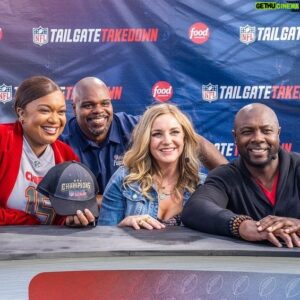 Eddie Jackson Instagram - I can’t say enough about this show! Two things I obviously love food and football! If you haven’t caught an episode yet don’t fret. All new #tailgatetakedown kicks off tonight 9/8c on @foodnetwork also steaming on @discoveryplus  #chiefs Vs #raiders .  Seriously though these two teams have arguably the best (craziest)fans in the game! Tune in!!