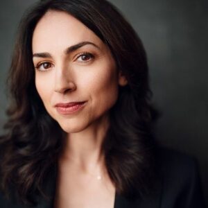 Eden Riegel Instagram - New headshots who dis?

Thank you very much to my old friend and amazing photographer @jacksondavisphoto for capturing me. It was such fun to shoot with you and it shows! You made me feel comfortable and totally myself.