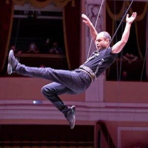 Edgard Zapashnyy Instagram - Свежие фото с прошедшей в цирке @circus_ciniselli Открытой Репетиции.
Это было интересно,весело,познавательно и полезно!
За фото спасибо @elenablednykh 😍
#циркбратьевзапашных #большоймосковскийцирк #росгосцирк #этопитердетка #нашаработа #цирк#оченьинтересно #запашные