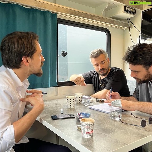 Edip Tepeli - 21.6K Likes - Bari aynı ekip Mertcemal çekelim? 🥲 #Gülcemal
