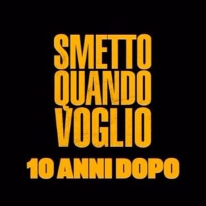 Edoardo Leo Instagram - “È stata la banda. Quelli non perdono mai. Neanche vincono eh, però il cazzo lo rompono sempre”
Ci sono persone che faranno parte della tua vita per sempre. Rivederci e ricordare quello che abbiamo combinato 10 anni fa ha uno strano sapore. Sai che quella roba non ritornerà più. Ma sai pure che resta lì per sempre.  Da quando per la prima volta ho detto “Mettiamo su una banda…” 
Ecco in qualche modo saremo sempre la Banda di Smetto Quando Voglio. E Picchio farà sempre parte di questa Banda. Sempre.

#smetto10