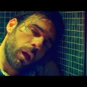 Edoardo Leo Instagram - Riassunto di ‘alcune’ puntate precedenti. Grazie agli amici di @zinecitta_filmfest per questo video racconto di momenti “per me” indimenticabili di questi ultimi anni. Compreso quello strano disegno sulla faccia…
#borntorunslowly