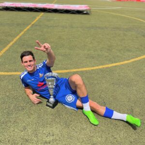 Edu Aguirre Instagram - CAMPEONES!!!! 
Equipazo y familia @elchiringuitotv 

Seguimos!🏆