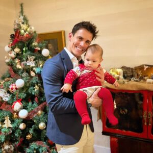 Edu Aguirre Instagram - Feliz y afortunado de estar esta noche con mi familia❤️🙏🏼
Feliz Navidad.
MissU @palomamccarthy13 @chris_mccarthy4