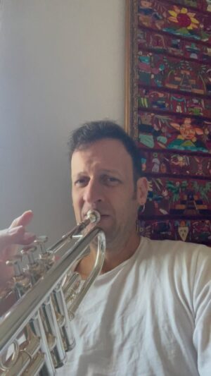 Edu Soto Instagram - Entradas en mi bioooooooooooooo!!! 
Bio, bio, qué ves?!