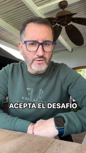 Eduardo Fuentes Instagram - El mundo exige tomar medidas ante desafíos como este. Para muchos como yo, un problema insoluble. 🎆